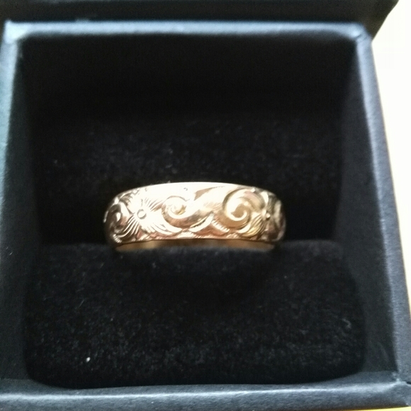 14K Yellow Gold~Filled Handmade Floral Band Ring - Picture 6 of 6